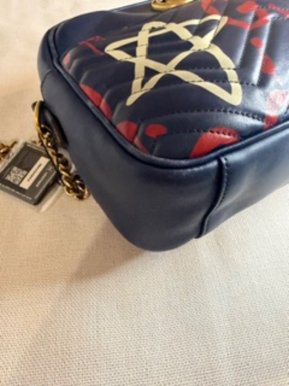 Gucci GG Marmont Ghost Camera Bag - Picture 2 of 10